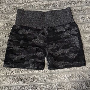 Violate the Dress Code seamless Women's Camo Print Shorts